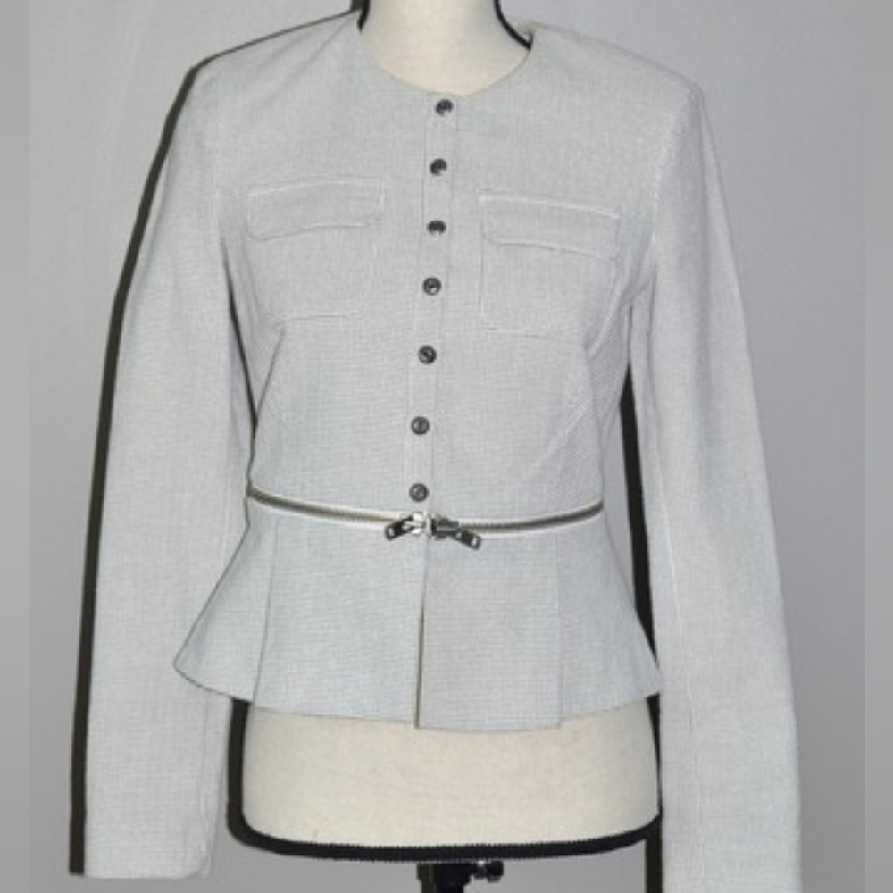 Elegant Women's Light Gray Peplum Blazer